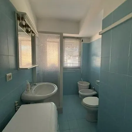 Appartement With Sunny Terrace Air Conditioning *